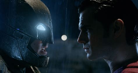 How Superman dies & Batman v Superman connects .